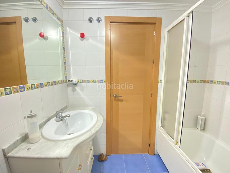 Foto e10eafaf-b5fa-4ce4-ab36-ecd7e3d5bd62. Pis amb aparcament piscina a colores - entreparques Sevilla