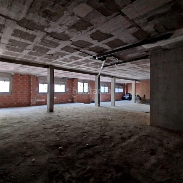 Foto 2d767946-0857-4fad-9954-6438d7e310ac. Rent business premise in Calaf