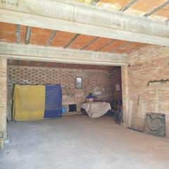 Maison jumelée à Balsareny. Casa con estructura y jardín en venta
