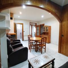Appartamento in Gironella. Piso de planta baja en venta