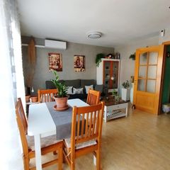 Reihenhaus in Olvan. Magnífica casa con terraza en venta