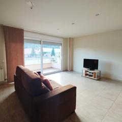 Casa adossada a Puig-reig. Casa adosada con jardín, terraza y garaje