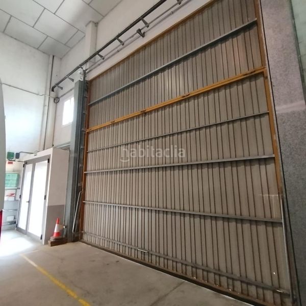 Foto 0044ad08-af8a-487d-b9b1-f67e4e2c00bb. Nau industrial a Navàs