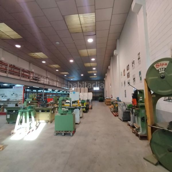 Foto 6d976190-d13b-4334-a351-15e0b9e43e9f. Nau industrial a Navàs