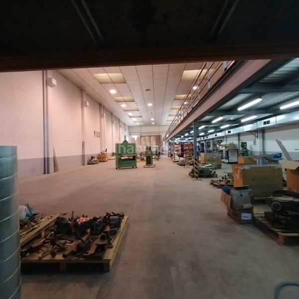 Foto dffa25fe-1eb7-482c-9d95-96a92c37185d. Nau industrial a Navàs