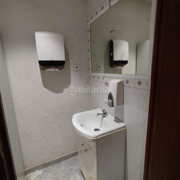 Foto 4a95d98e-c54a-45ba-a384-025368c37f89. Local comercial a Navàs