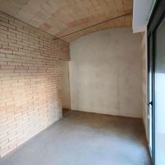 Lloguer Local Comercial  Ramon vall. Local comercial céntrico y con mucha visibilidad
