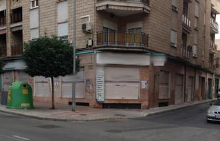 Lloguer Local Comercial a Carrer novelda 6. Local ideal para emprender tu negocio