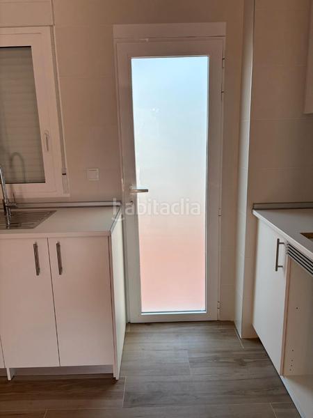 Foto 8642ac2f-543a-4150-944e-f57660eeeeec. Casa a schiera in calle ingeniero juan garcia 56 in Guardamar del Segura