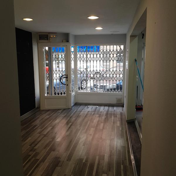 Foto 53c4b61b-d724-40a8-8a1a-44dadeecdc2c. Location local commercial dans carrer ruperto chapí 56 dans Elche / Elx