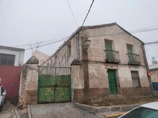 Casa en Molar (El). Terreno urbano con casa y multitud de posibilidades