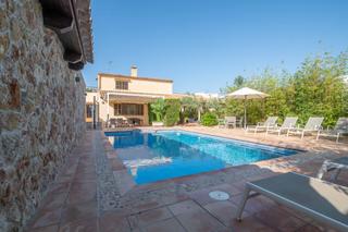 House in Port de Pollença. Chalet con piscina en puerto pollensa