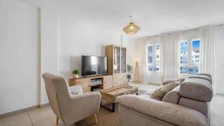 Apartament a Rodeo Alto - Guadaiza - La Campana. Apartamento reformado y amueblado en ubicación privilegiada