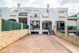 Maison jumelée à Nagüeles Alto. Espaciosa casa adosada con solárium en la azotea en la milla de