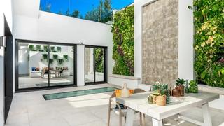 Casa a Las Lomas de Río Verde. Exclusiva obra maestra moderna en el corazón de marbella