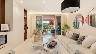 Rez-de-chaussée à Costalita ii 0. Lujoso apartamento renovado en planta baja con acceso a la playa