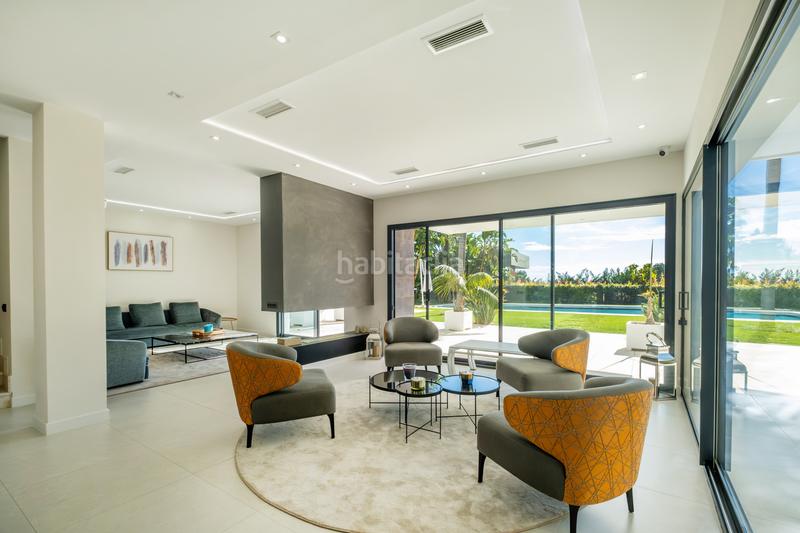 Foto 408d3034-341e-493c-9e9f-4df89d5f05fe. Casa villa moderna en una de las mejores zonas en Marbella