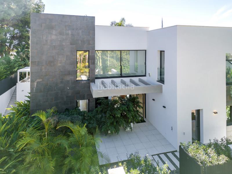 Foto df68bdc1-5a2d-4b1d-82ae-238a299ad525. Casa villa moderna en una de las mejores zonas en Marbella