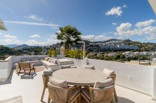 Àtic a N/a. Elegante ático dúplex de 3 dormitorios con vistas panorámicas en