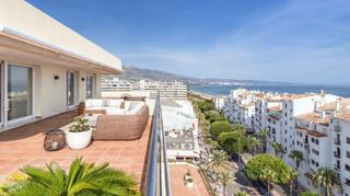 Àtic a Puerto Banús. Apartamento exclusivo en puerto banús con vistas espectaculares