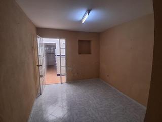 Casa in Coria del Río. Casa en planta baja en coria del río