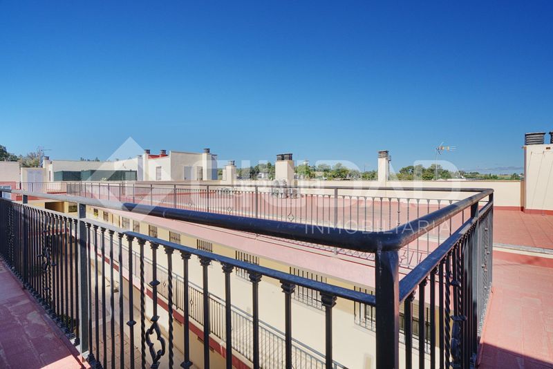 Foto de76c293-9d4e-4adb-87c1-8524e09175ca. Ático en Coria del Río