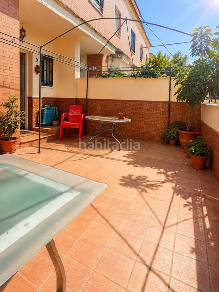 Foto f0998603-168f-4bf0-9e23-bbbd66d816c1. Casa amb piscina a Coria del Río