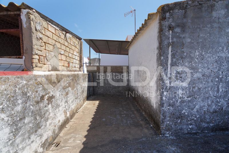Foto 40c9dbc6-8655-4ca6-bea0-ca204820d991. Casa a Coria del Río