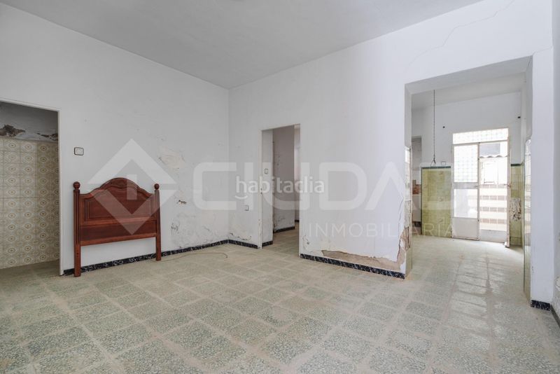 Foto e0486b2c-7b43-4d97-b142-c97921c5d863. Casa a Coria del Río