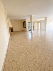 Lloguer Local Comercial a Puebla del Río (La). Local comercial de 130 m2 en puebla del río