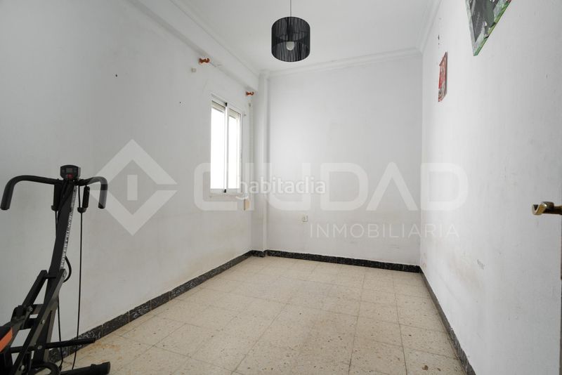 Foto a61a14ac-80db-4c6f-b309-00b6703a9af2. Pis a Puebla del Río (La)