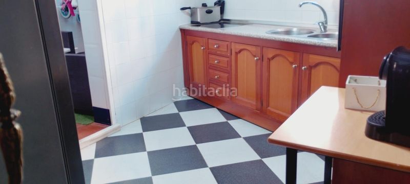 Foto ba8761f5-12eb-43f6-9016-d44482d5b4a9. Casa adossada a Coria del Río