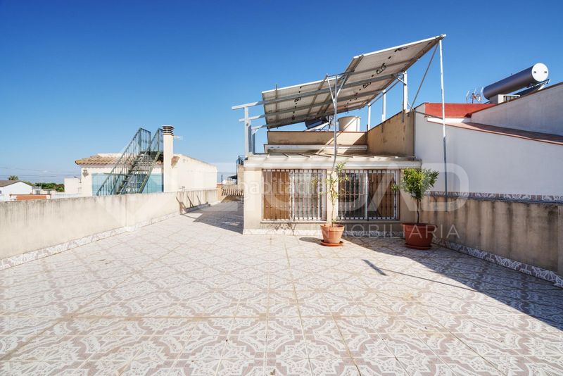 Foto b868a195-06d6-4a31-83ec-5846248742fc. Casa a Coria del Río