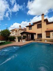 Xalet a La Zubia Ciudad. Casa chalet en la zubia !!!