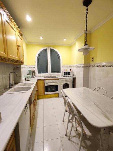 Foto e2a7515b-727e-4530-a876-d12449e5e147. Pis amb calefacció aparcament a Plaza de Toros Granada