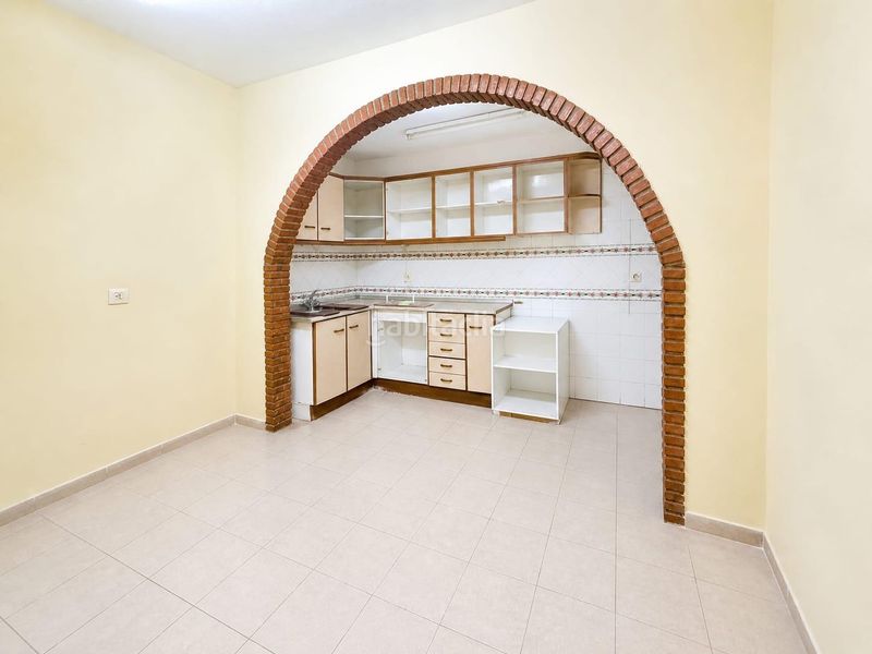 Foto e7bff0e8-eded-464b-8f9b-c63daa31fc58. Casa a San Miguel Armilla