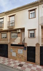 Casa adossada a San Cayetano