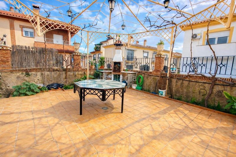 Foto 5e492a28-608f-49dc-b358-95e5c842e9ea. Casa amb aparcament piscina a Güevéjar