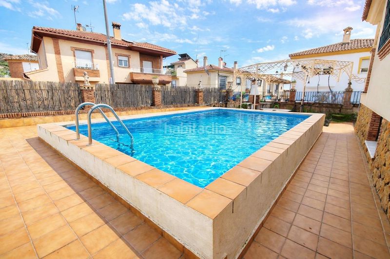 Foto 712cccf5-d0f8-4b43-8f31-a7a8eebe5f5d. Casa amb aparcament piscina a Güevéjar