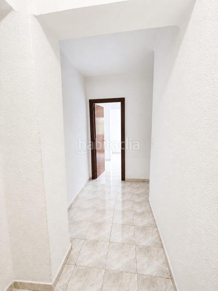 Foto e4a7f0a6-2bc0-4918-825e-1aa64b46a7af. Pis a Barrio de Zaidín Granada