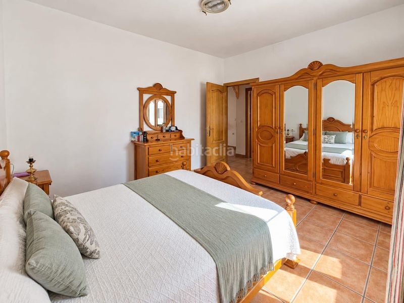 Foto ca38ab16-07e9-45b0-9fff-0e08f5e6c874. Piso  reformado en San Ildefonso Granada
