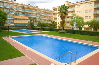 Appartement  Narcs maci i domnech. Estupendo bajo en fenals con parking y gran terraza a 5 min de l