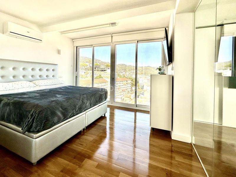 Foto f21e9b3b-9c58-424f-9a0e-836ab05ec89c. Flat with heating parking in Centre Lloret de Mar