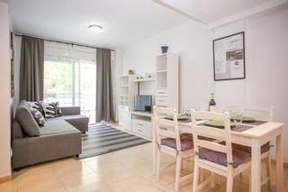 Lloguer Apartament a Fenals. Fenals 2 dormitorios alquiler temporal hasta mayo 2026