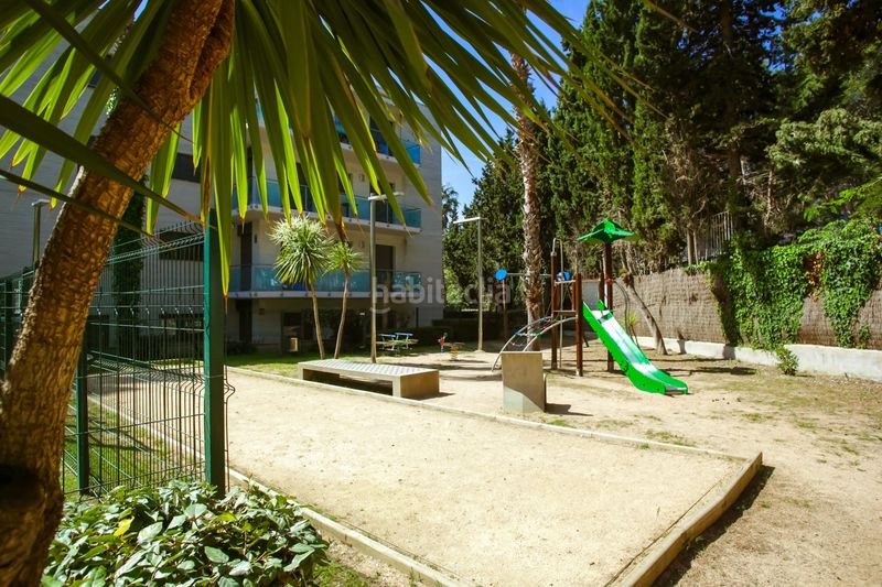 Foto 0350f816-e85a-429a-a4e4-dba6bb58f191. Flat with heating parking pool in Fenals Lloret de Mar