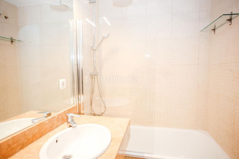 Foto 07972dd3-8680-4e20-9f87-7fef01e94103. Flat with heating parking pool in Fenals Lloret de Mar