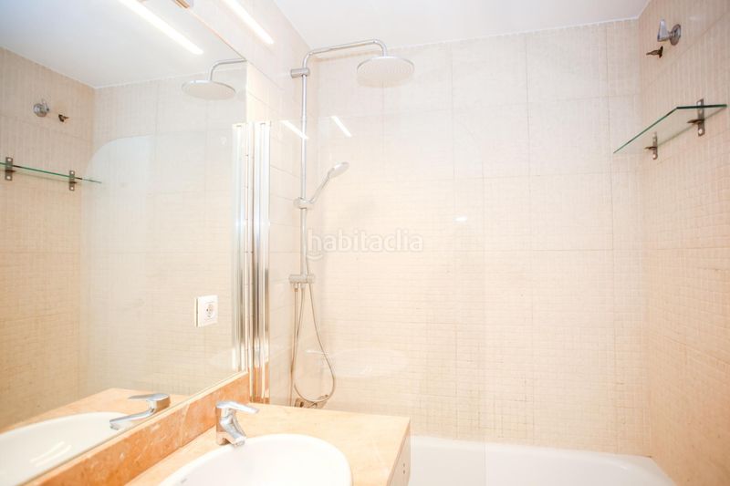 Foto a044ddc5-89fe-4647-a15f-a4c96aa0abc0. Flat with heating parking pool in Fenals Lloret de Mar