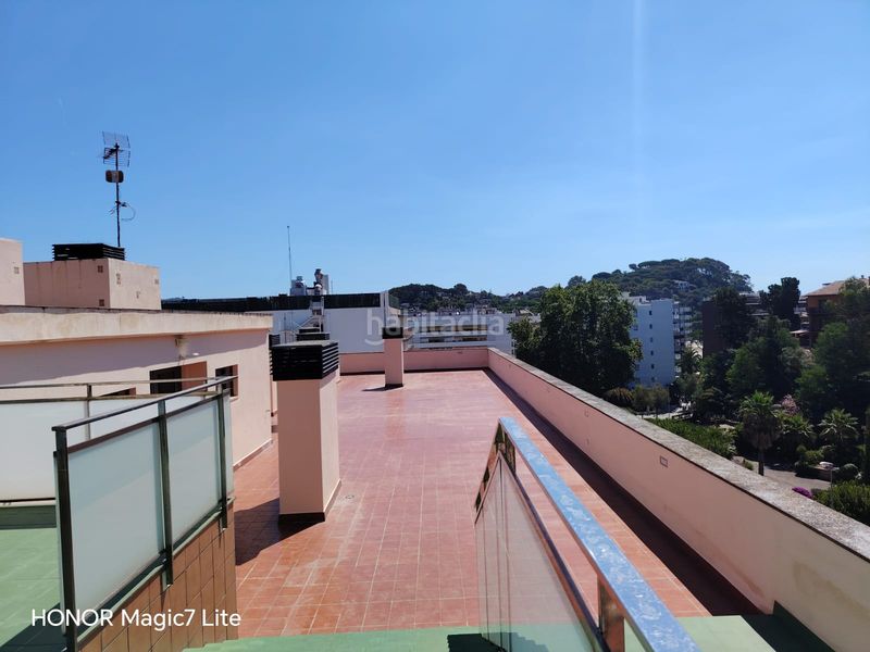 Foto e559cda1-7e4e-426d-a99d-d2391d655e8f. Pis amb calefacció aparcament piscina a Fenals Lloret de Mar