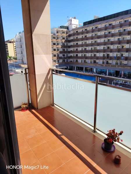 Foto fbb8bf5e-5ab1-41cd-803e-d0b5aab8cf22. Pis amb calefacció aparcament piscina a Fenals Lloret de Mar