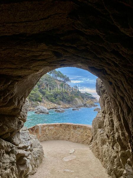 Foto a55e75c4-ae42-48f6-8eca-f69f4ddb18ec. Pis amb calefacció aparcament a Santa Clotilde Lloret de Mar
